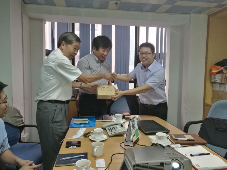 NOBLE送礼物A.jpg